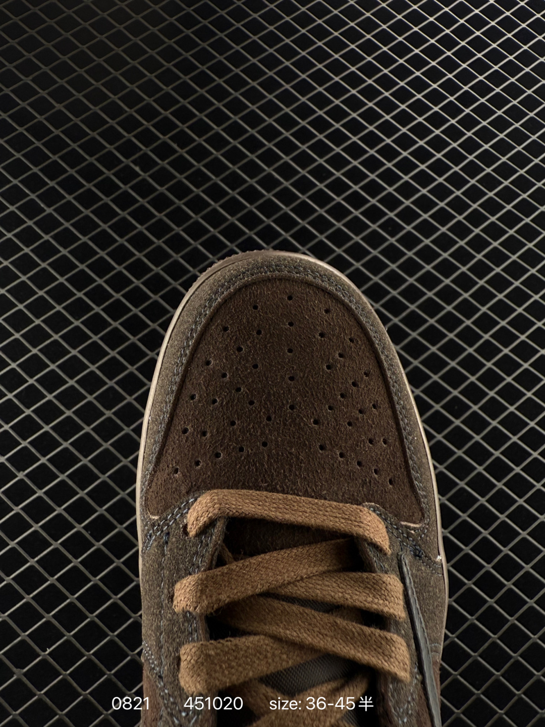 Travis Scott x Air Jordan 1 ” Reverse Mocha “